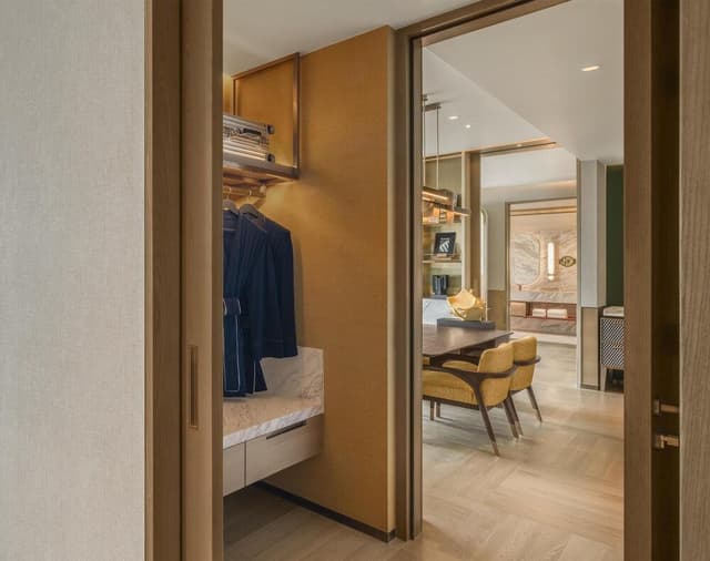 Suite, 1 King Bed (Andaz)