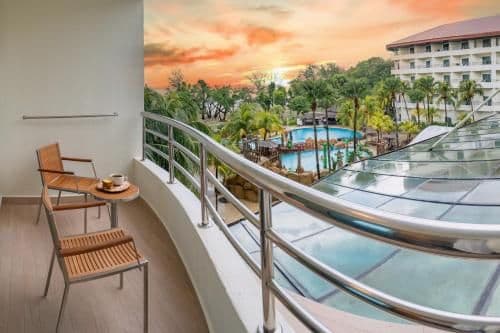 Executive Sea-Facing Suite - Newly Renovated