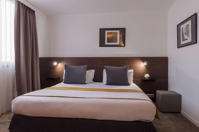 Double room - King