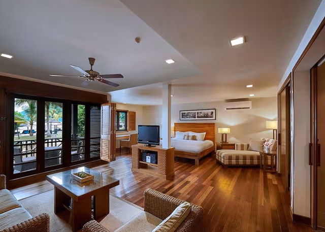 Ocean Front - Suite