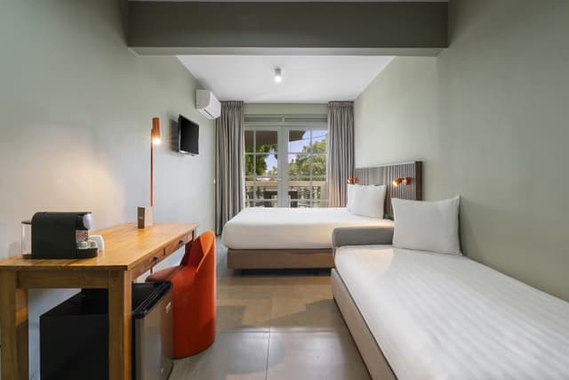 Deluxe Double Room with Balcony