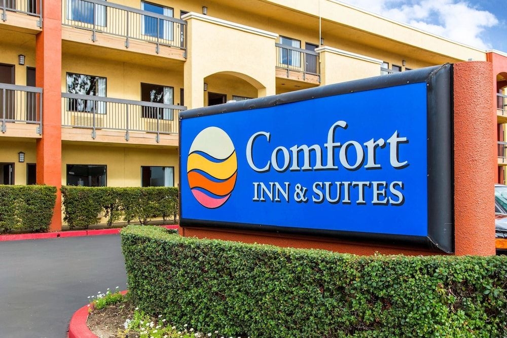 Comfort Suites San Francisco Airport4