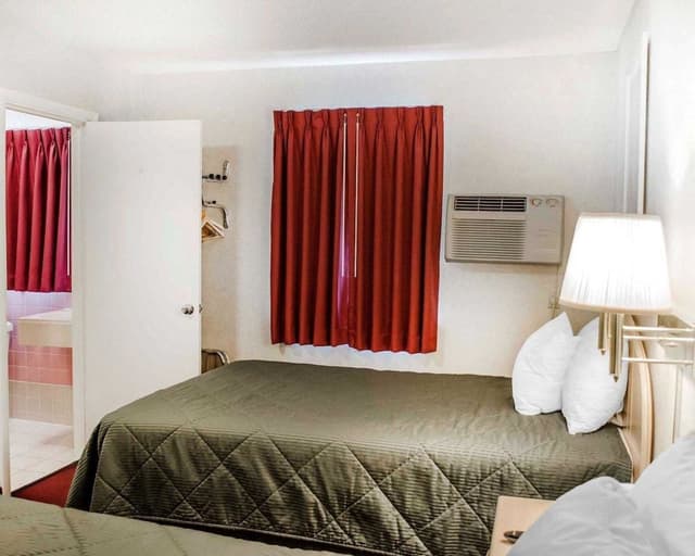 Standard Double Room, 2 Double Beds, Non Smoking