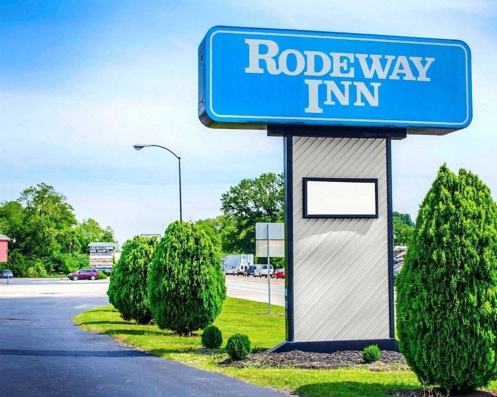 Rodeway Inn (Dillsburg)1