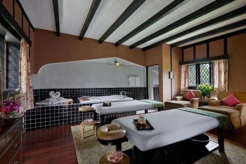 เดอะ เลคเฮาส์ (The Lakehouse)3