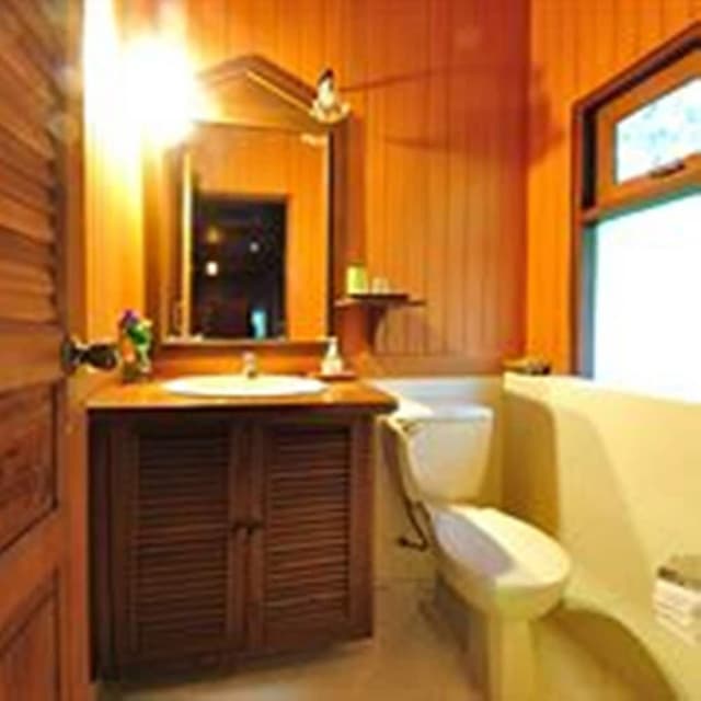 3 Bedroom Baanmai Thai Villa, Free Round-trip Boat Transfer