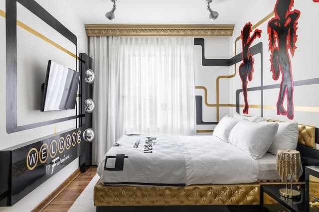 Deluxe Room, 1 Queen Bed