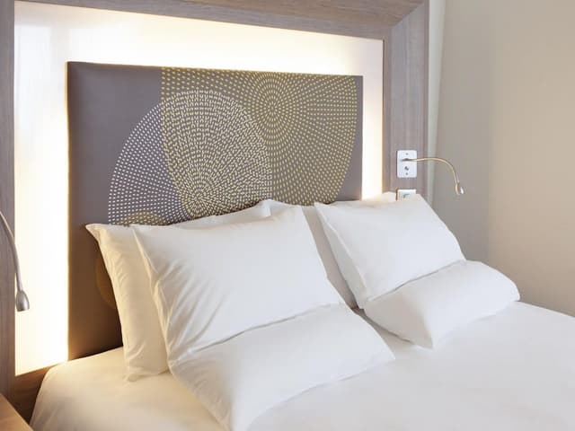 Executive Room, 1 Queen Bed with Sofa bed
