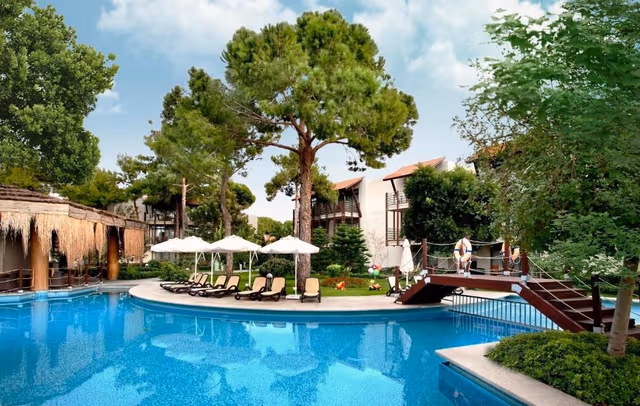 Family Suite with Pool Access