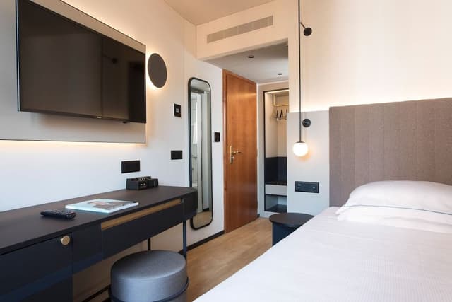 Room with Extra bed and Air Conditioning