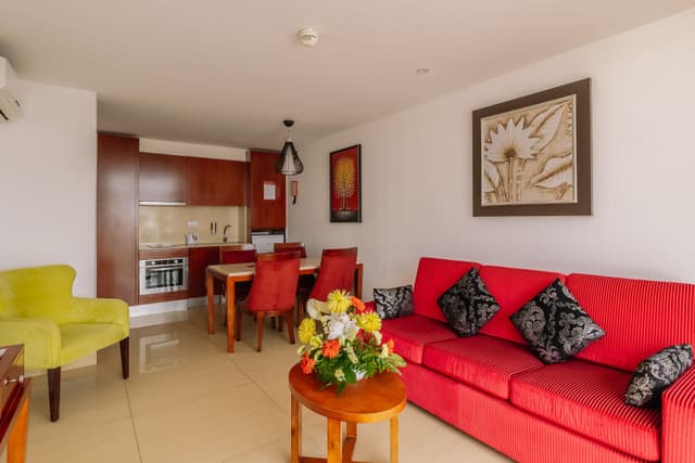 Deluxe One Bedroom Apartment with Sea or Pool View (4 Adults)
