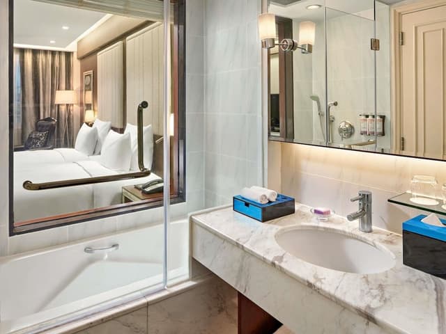 Deluxe Room, 1 King Bed
