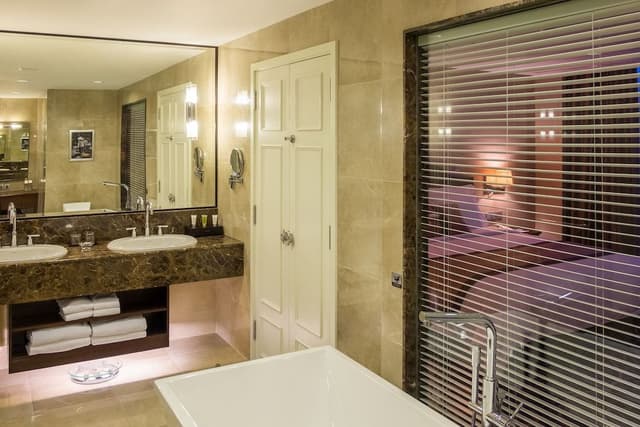 Club Executive Suite
