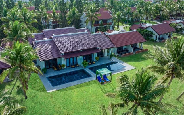 03 Bedroom Ocean Villa with private pool