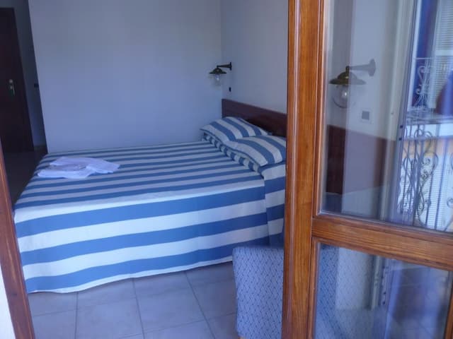 Classic Double or Twin Room, Private Bathroom, Tower