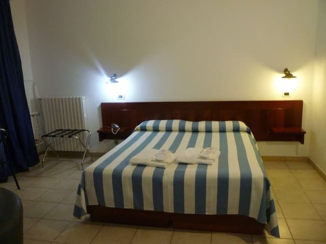 Classic Double or Twin Room, Private Bathroom, Tower