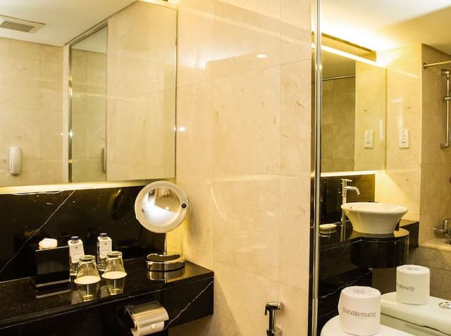 EXP - Executive Suite