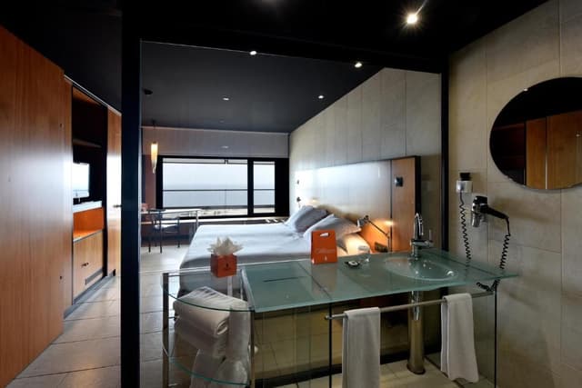 Double or Twin Room with Sea View