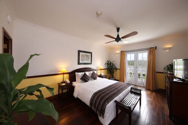 Suite, River View