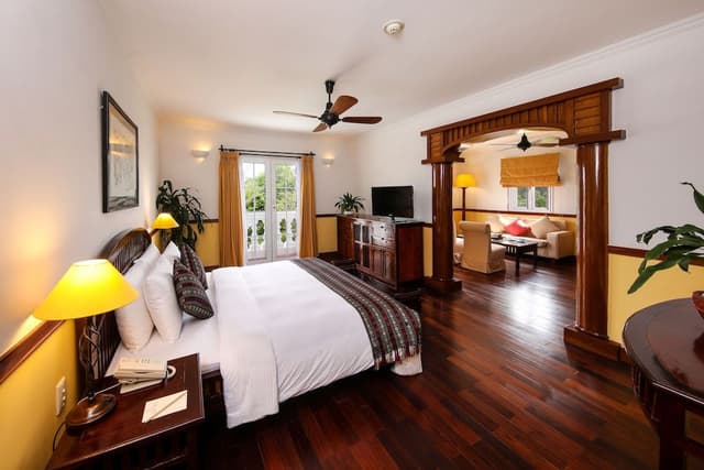 Suite, River View