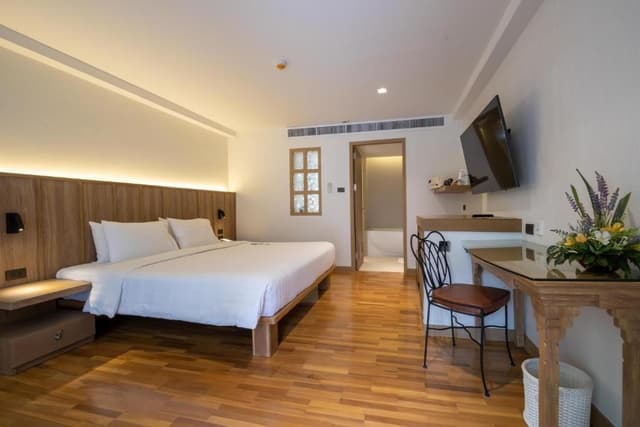 Deluxe Double or Twin Room