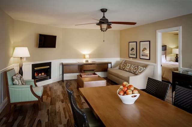 Deluxe Room (Lodge)