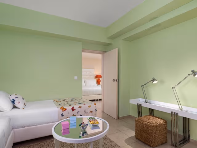 Deluxe Family Bungalow with Garden