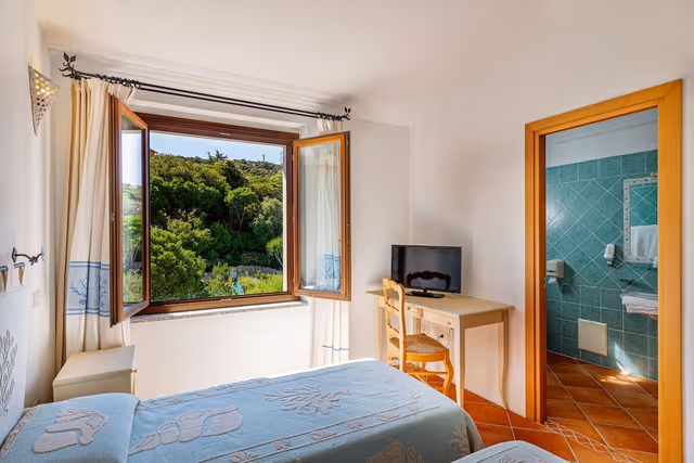 Economy Room