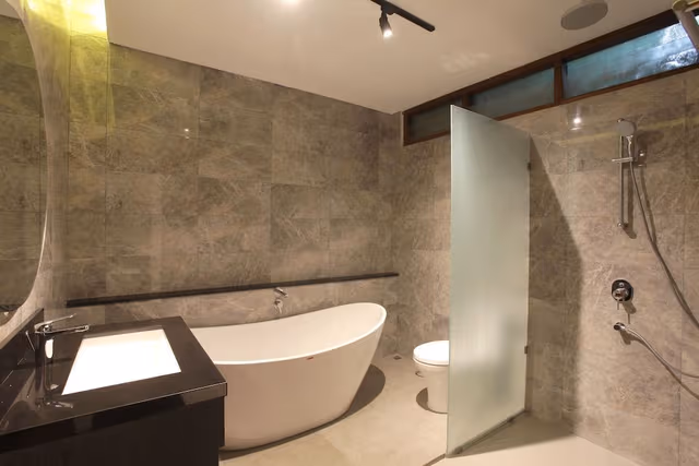 Suite, Garden View