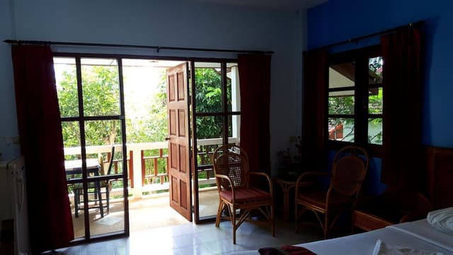 Deluxe Bungalow, Lake View