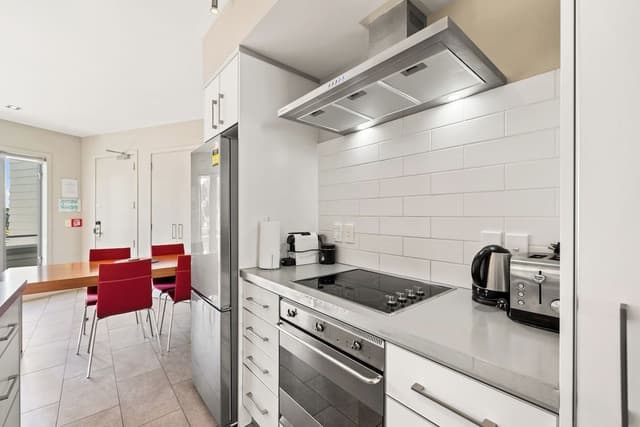 Apartment, 2 Bedrooms, Partial Sea View