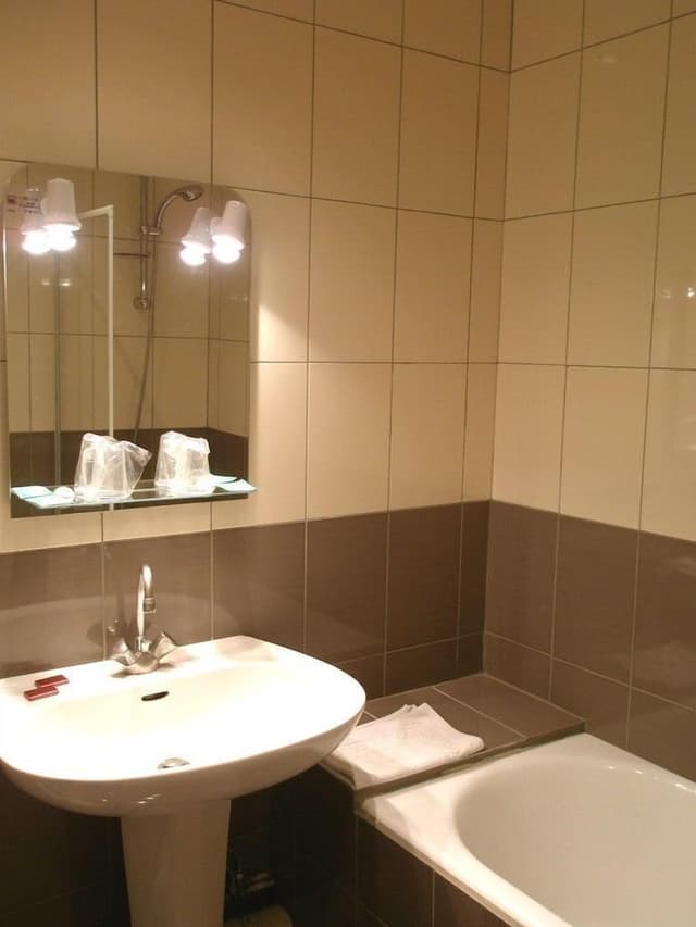Double Room, 1 Double Bed