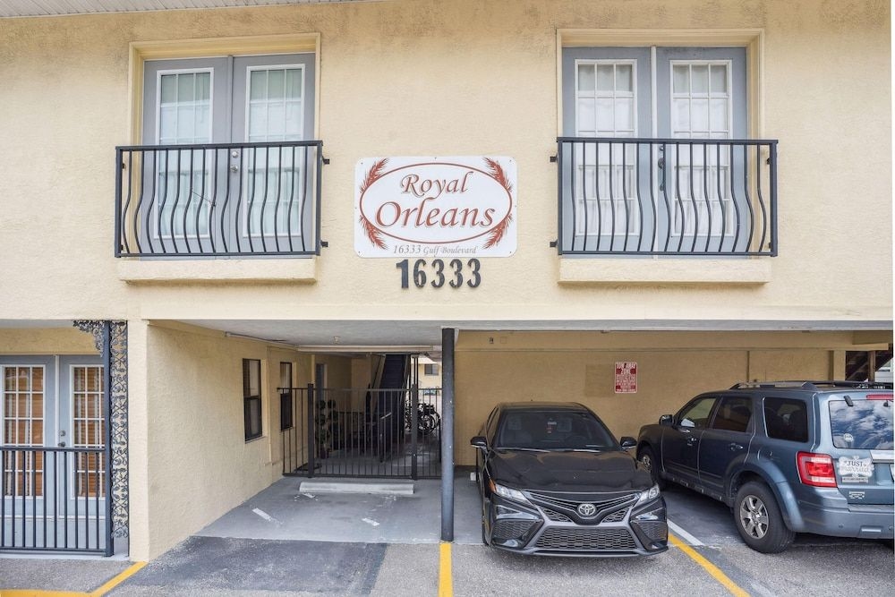 Royal Orleans4