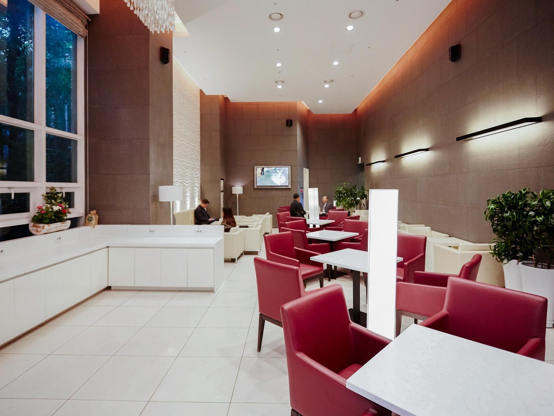 โรงแรมอึลจิโร โค-ออพ เรสซิเด้นซ์ (Uljiro Co-op Residence)1