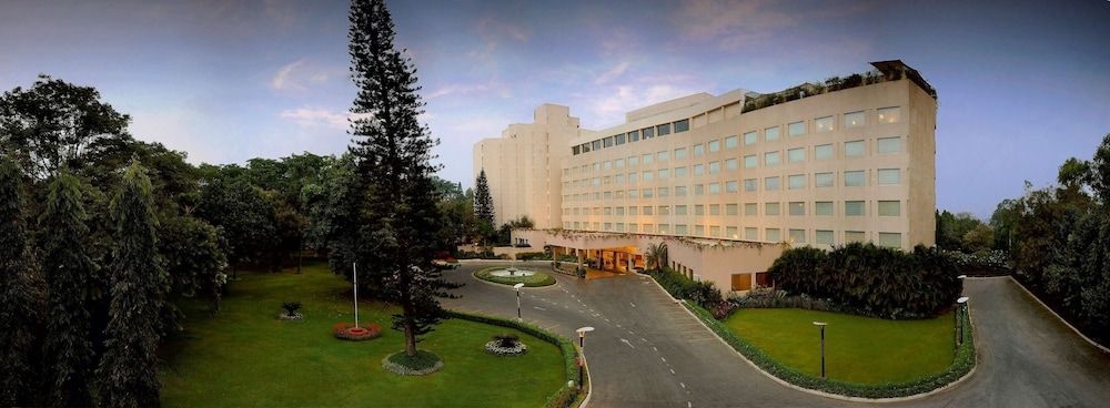 The Lalit Ashok Bangalore4