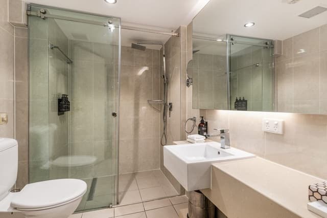 Executive Studio, 1 Queen and 1 Double Sofa Bed