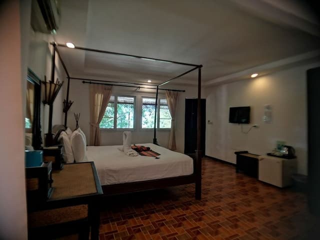 Deluxe Room, 1 Bedroom, Garden View, Garden Area