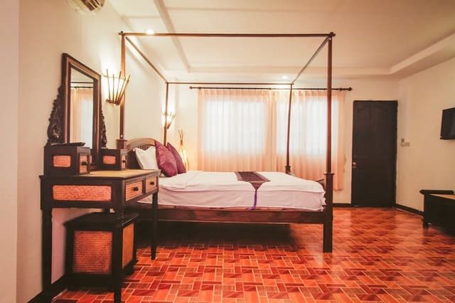 Deluxe Room, 1 Bedroom, Garden View, Garden Area