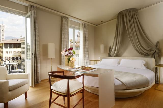 Junior Suite, City View