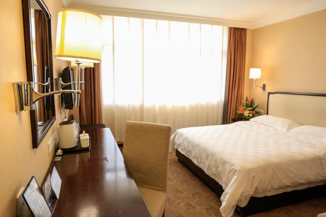 Comfort King Room