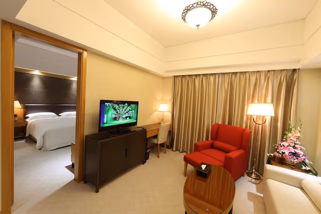 Suite, 1 King Bed