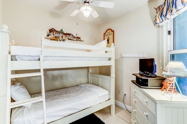 Condo, 2 Bedrooms