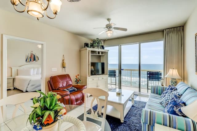 Condo, 2 Bedrooms