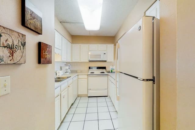 Condo, 1 Bedroom