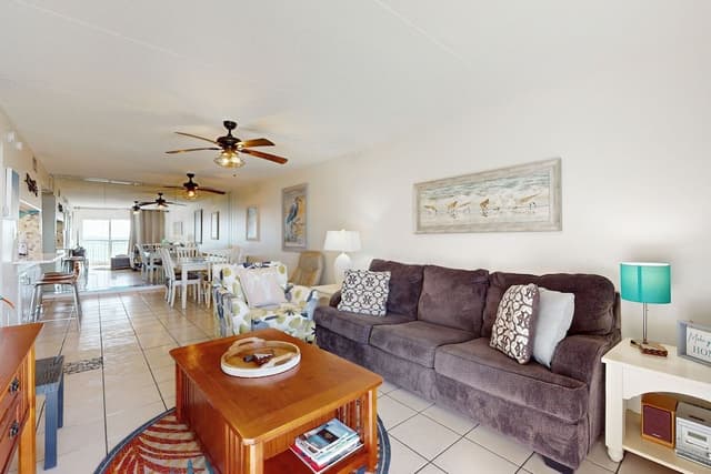 Condo, 2 Bedrooms