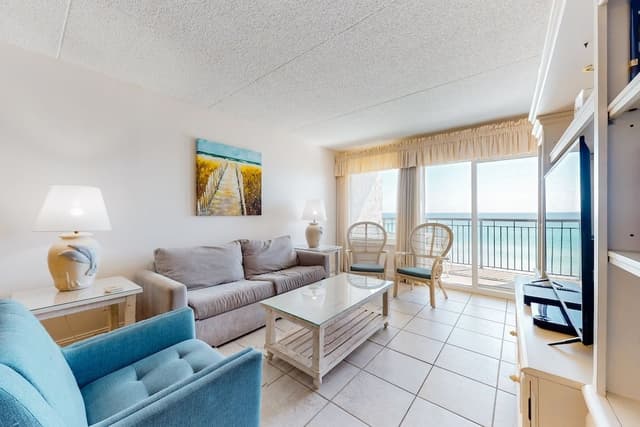 Condo, 2 Bedrooms