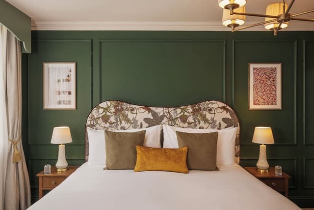 Superior Double Room, 1 King Bed, Ensuite