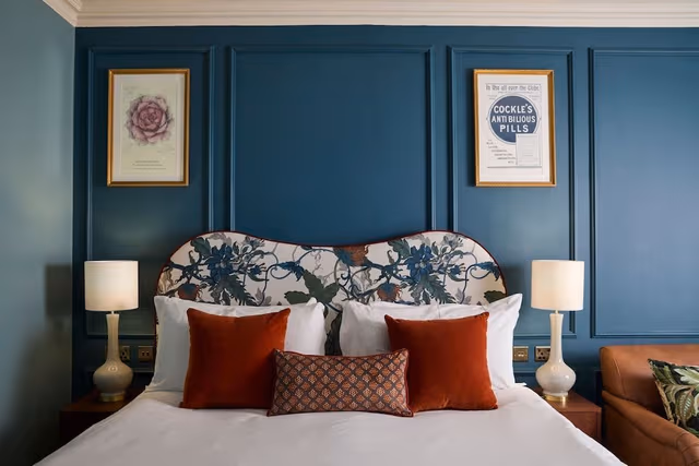 Family Room, 1 King Bed with Sofa bed, Ensuite