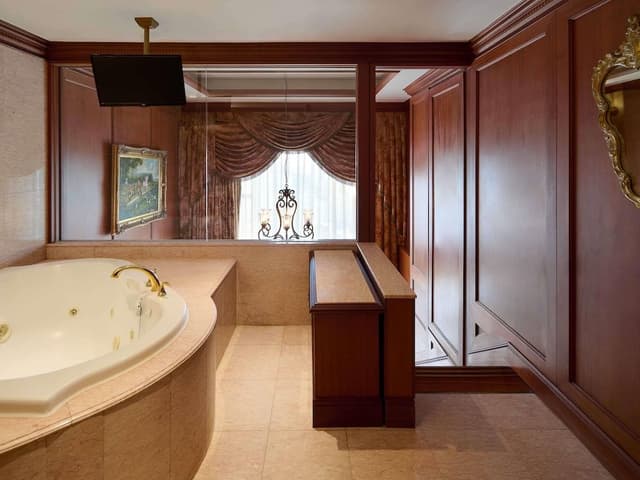 Deluxe Suite, Duplex - 1 super king size bed