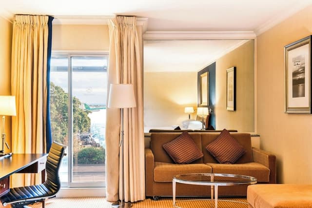 Club Room, Club lounge access, Guest room, 1 Queen